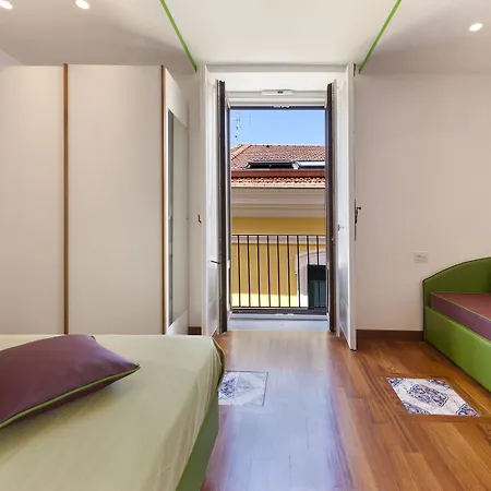 La Casa Dell'orologio - Main Square 招待所