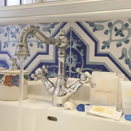 招待所 La Casa Dell'orologio - Main Square 索伦托