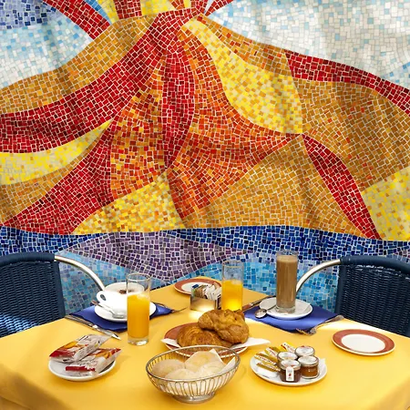 La Casa Dell'orologio - Main Square 招待所 索伦托