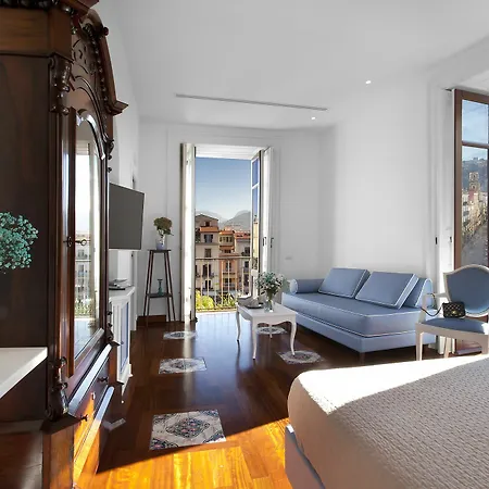La Casa Dell'orologio - Main Square Guest house